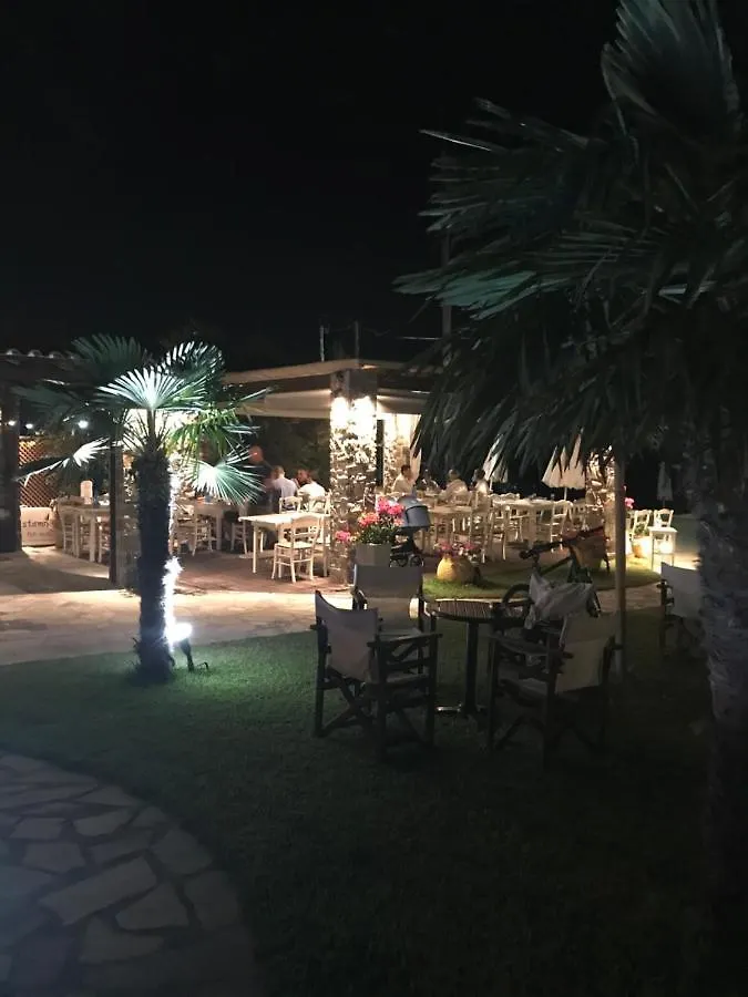 **  Hotel Bara Neos Marmaras Greece